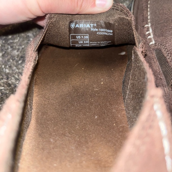 Ariat Cruisers - Picture 3 of 3